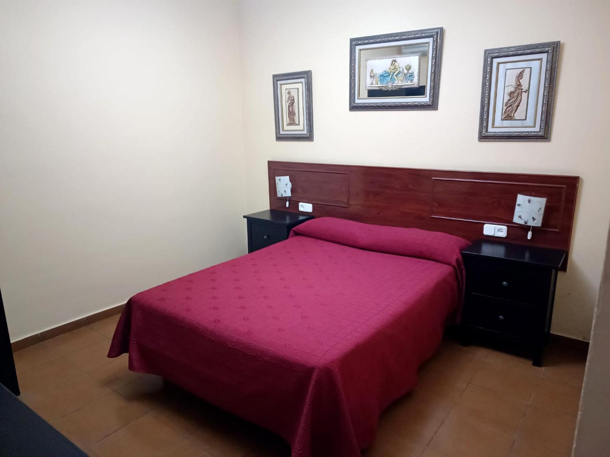 Hostal El Lirio Bollullos Par del Condado Zewnętrze zdjęcie