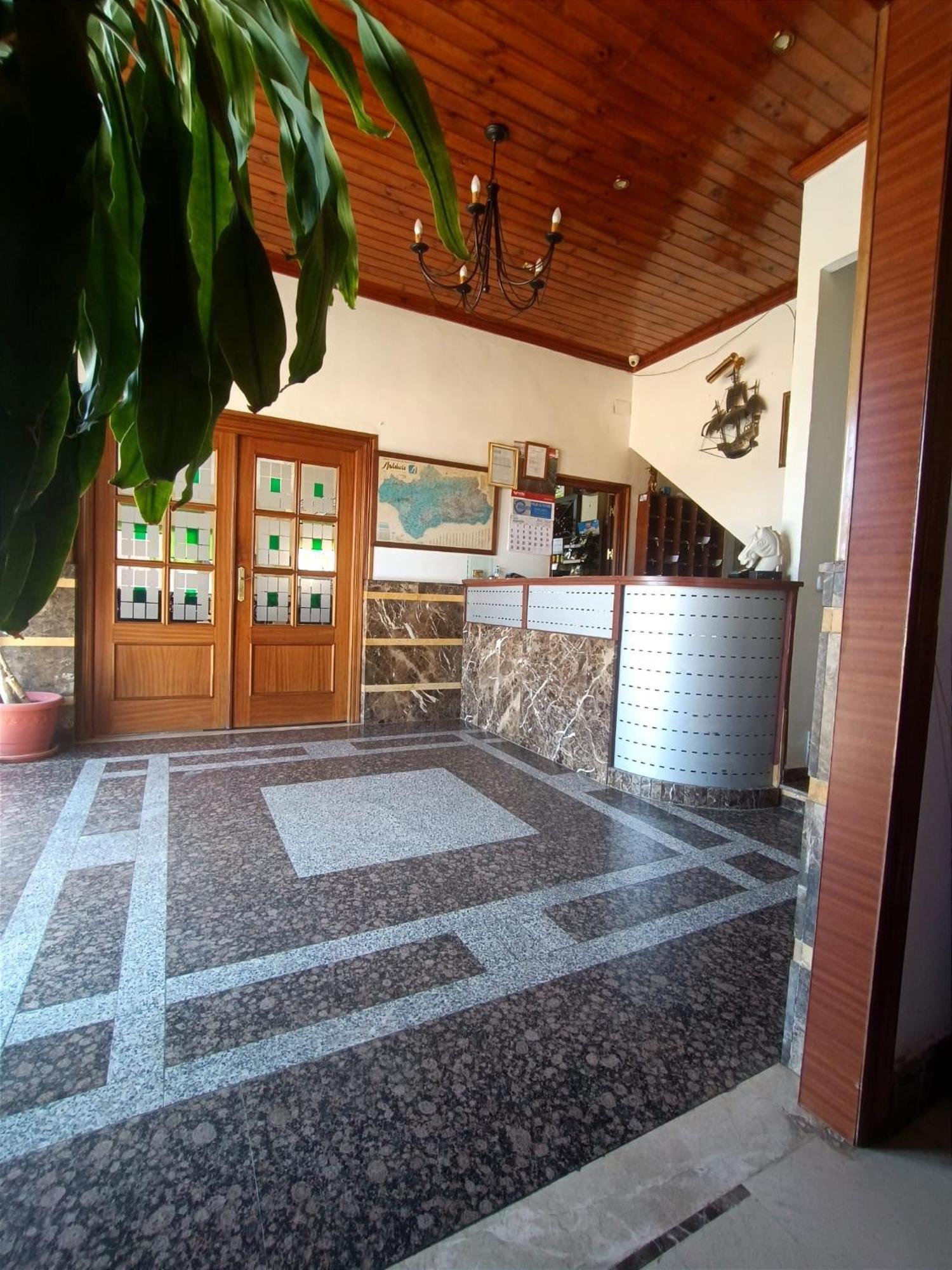 Hostal El Lirio Bollullos Par del Condado Zewnętrze zdjęcie