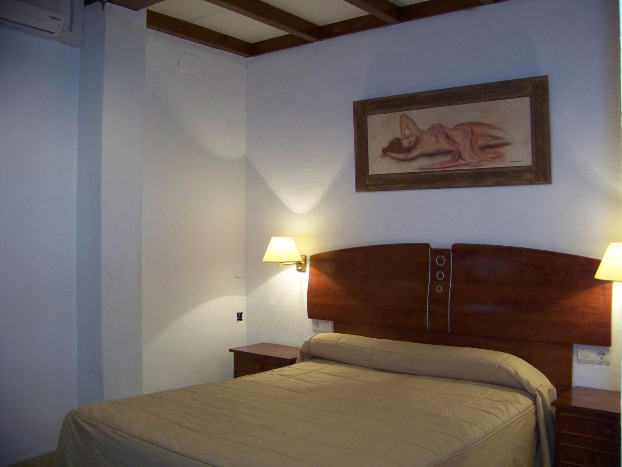 Hostal El Lirio Bollullos Par del Condado Zewnętrze zdjęcie